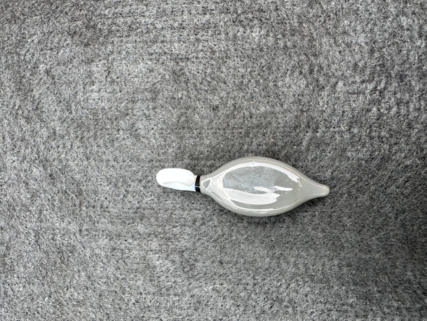 Pale Signal Pendant – Pyrexian Relic Class #001 by Jaime Torres